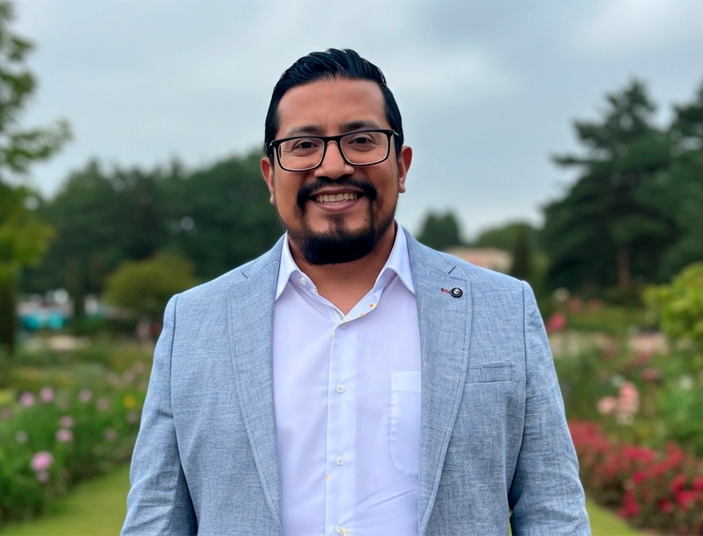 Dr. Miguel Araya